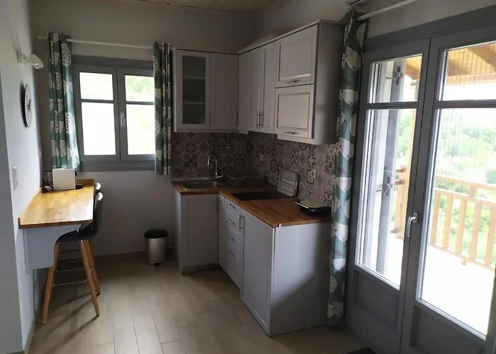 Eden View شقة Sotir